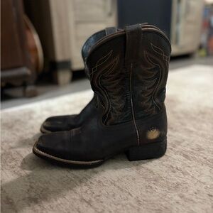 Kids ARIAT boots